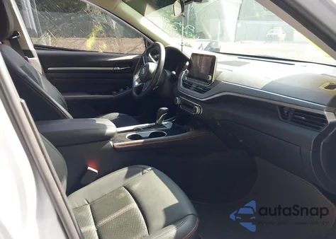 2023 Nissan Altima Sr Fwd z USA, uszkodzony, nr VIN 1N4BL4CV6PN311241